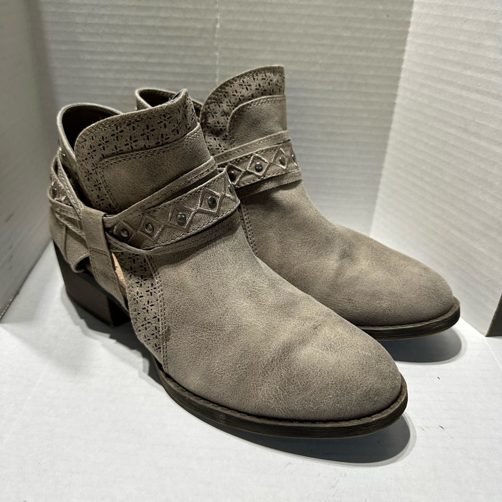 Sugar ankle boots